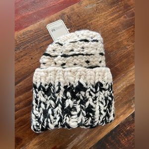 NWT Anthropologie San Diego Hat Company Chunky Knot Black & White Hat Soft
